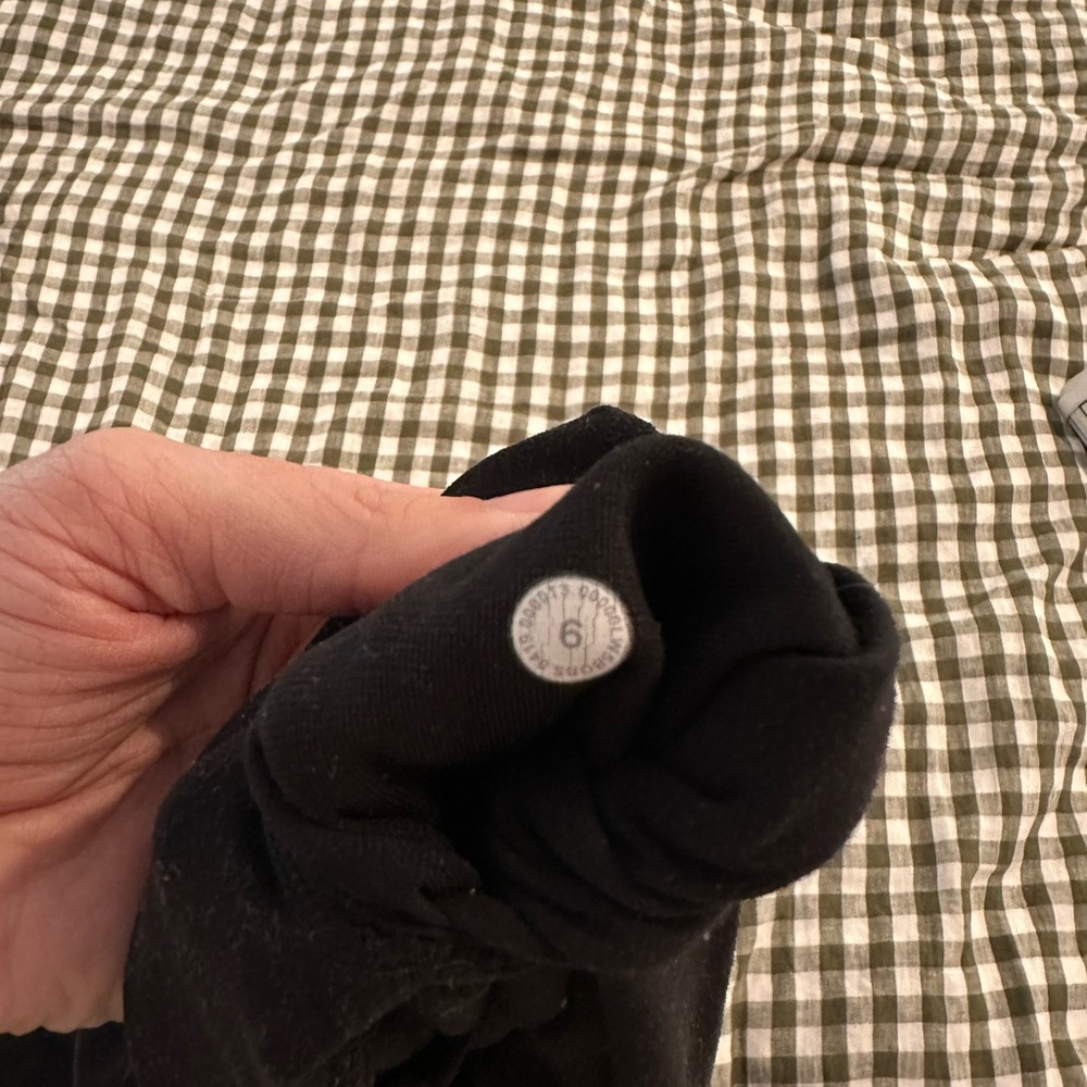 Lululemon Black high rise align leggings - Picture 4 of 5